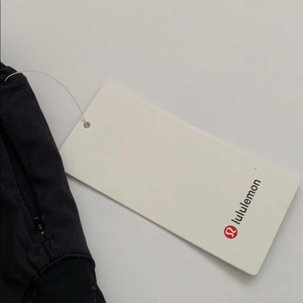 NWT LULULEMON HOTTY HOT LR SHORT 2.5” SHORTS - Picture 13 of 13